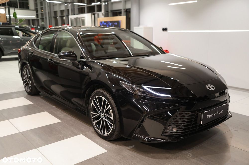 Toyota Camry - 11