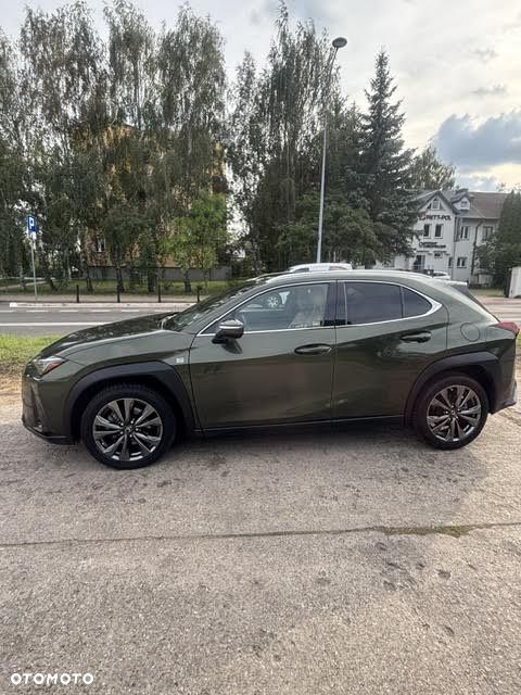 Lexus UX 250h F Sport 2WD - 1