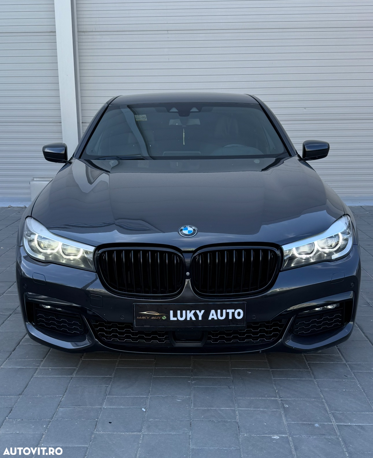 BMW Seria 7 - 33