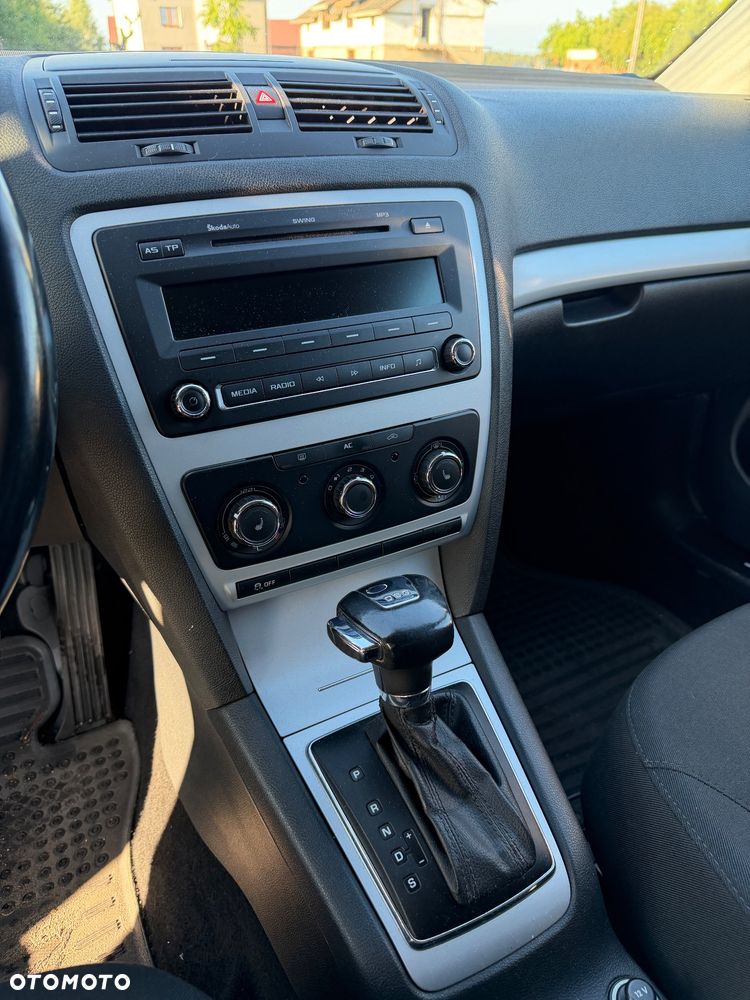 Skoda Octavia 1.6 TDI Classic DSG - 19