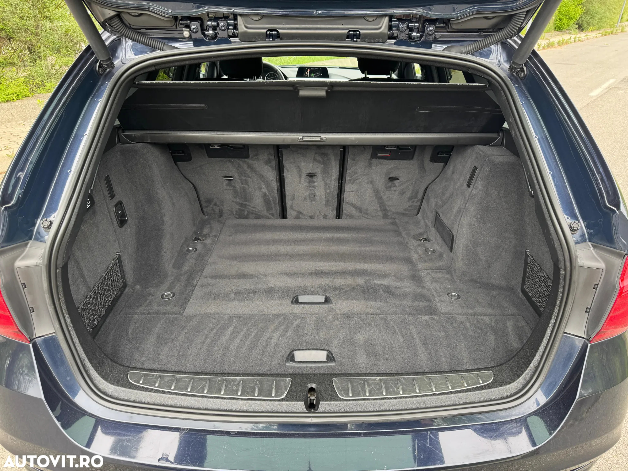 BMW Seria 3 320d Touring Aut. Efficient Dynamics Edition - 8