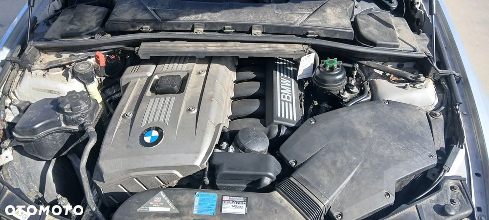 BMW Seria 3 330xi - 6