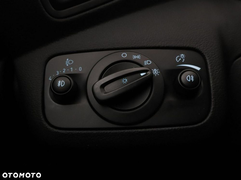 Ford Kuga 1.5 EcoBoost 2x4 Trend - 32