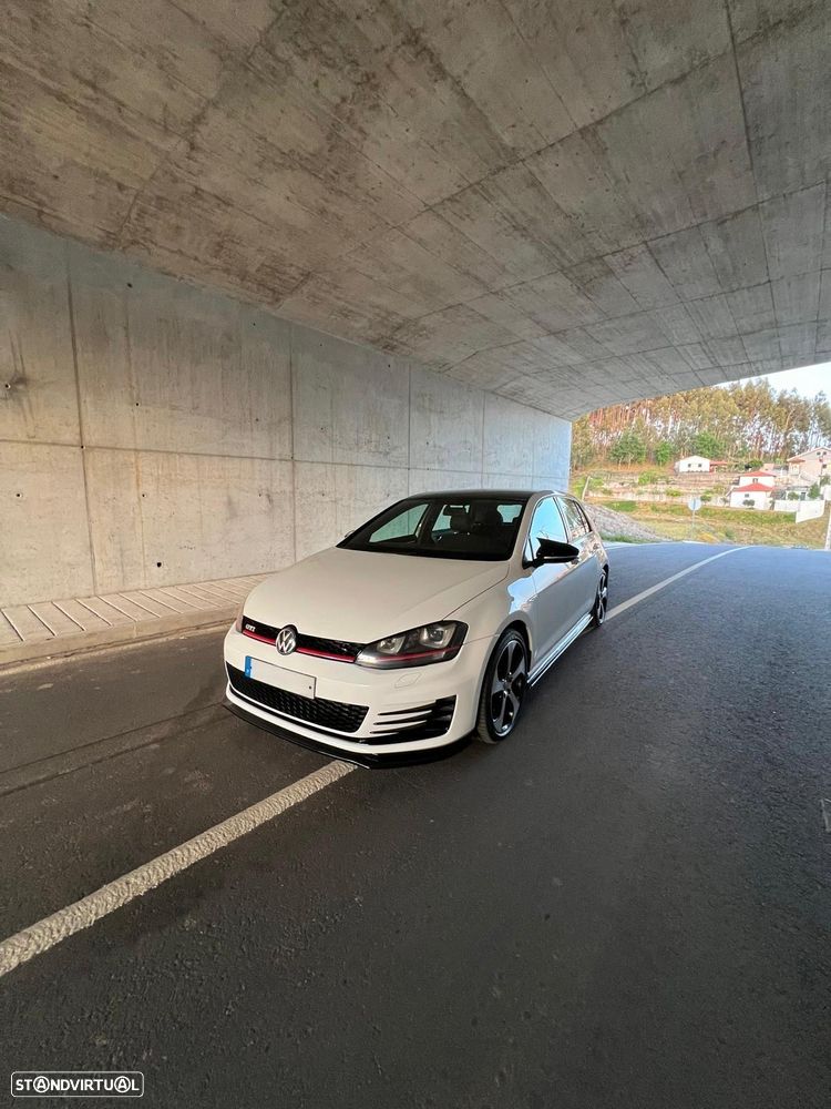 VW Golf 2.0 TSi GTi DSG - 1
