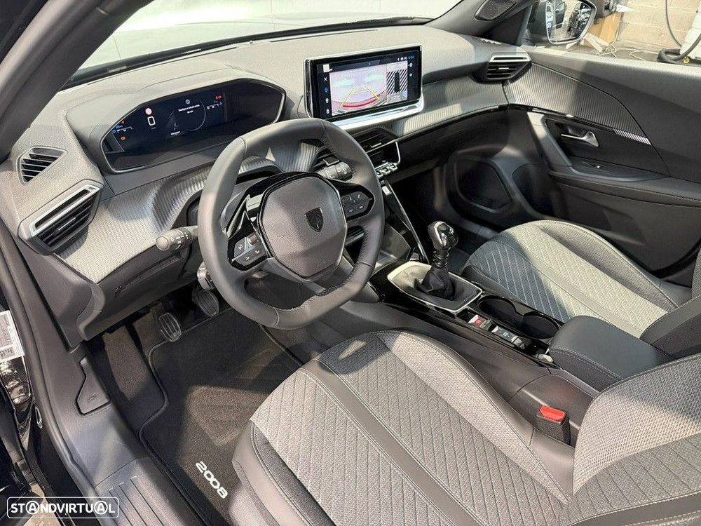 Peugeot 2008 - 10