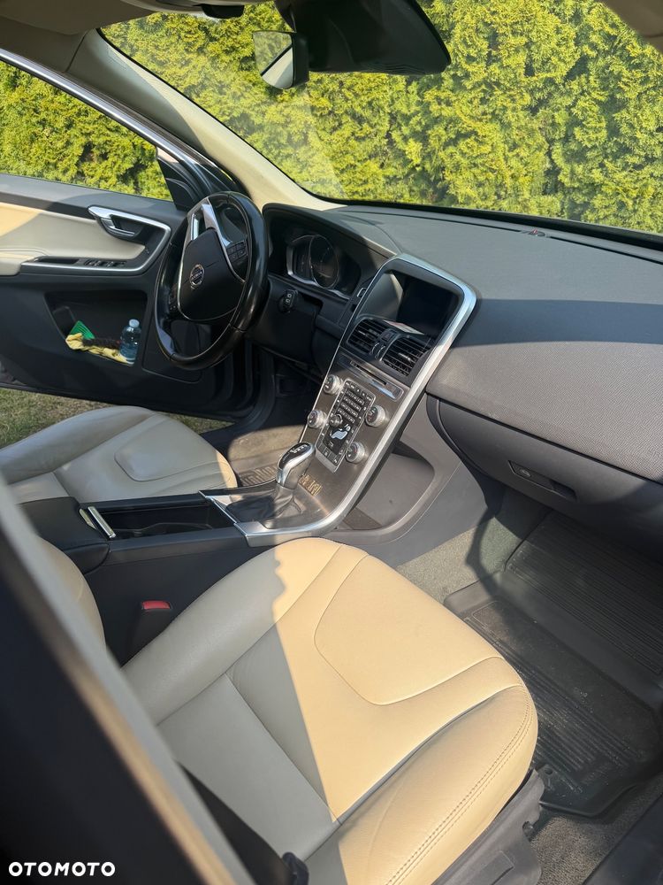 Volvo XC 60 D5 AWD Summum - 12