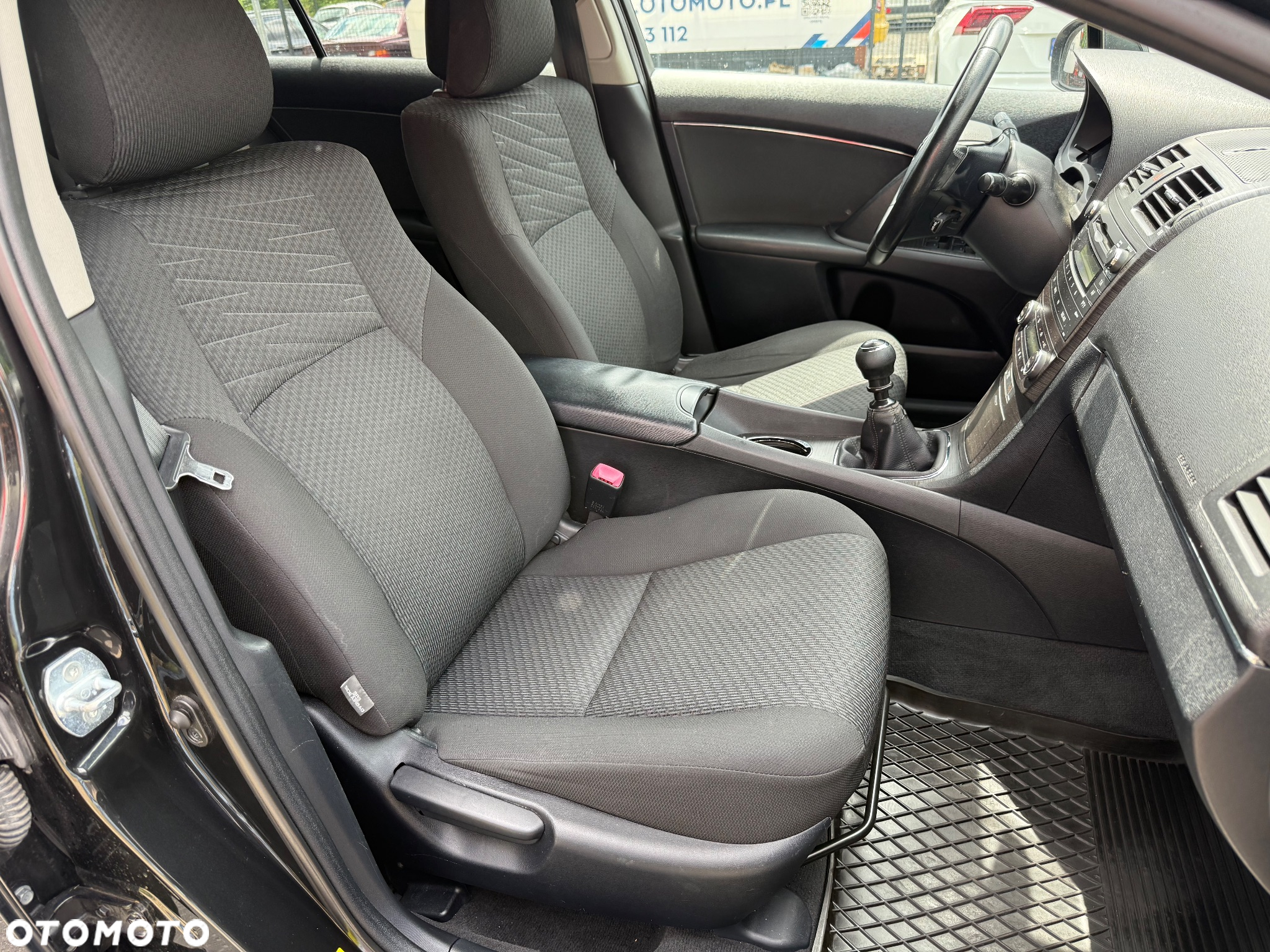 Toyota Avensis 2.2 D-4D Executive - 22