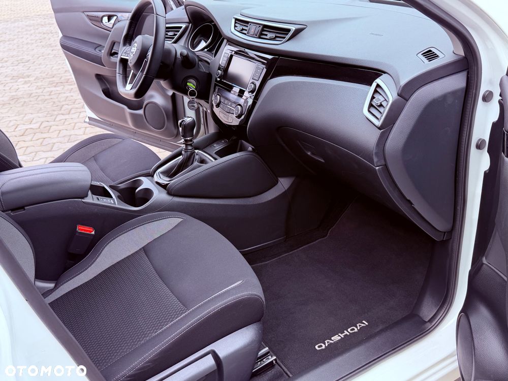 Nissan Qashqai 1.3 DIG-T N-Style - 16