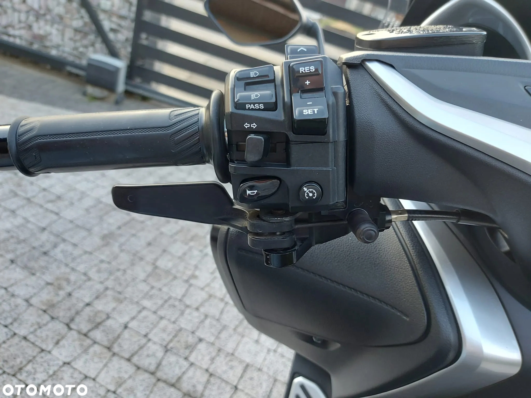 Yamaha Tmax - 12