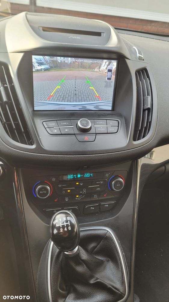 Ford Kuga 2.0 TDCi 4x4 Titanium - 21