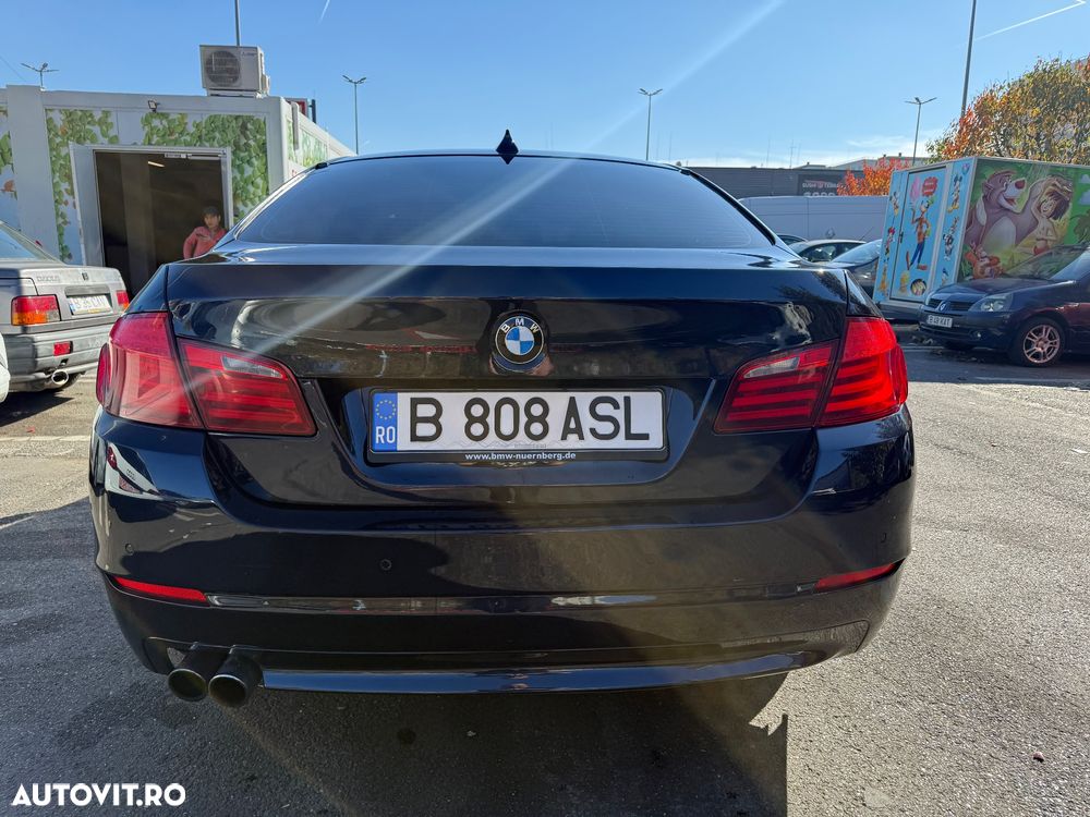 BMW Seria 5 530d xDrive - 11