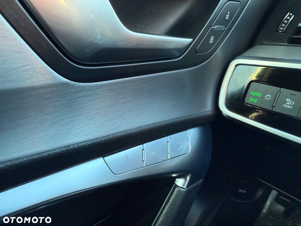 Audi A6 Avant 45 TFSI quattro S tronic design - 22