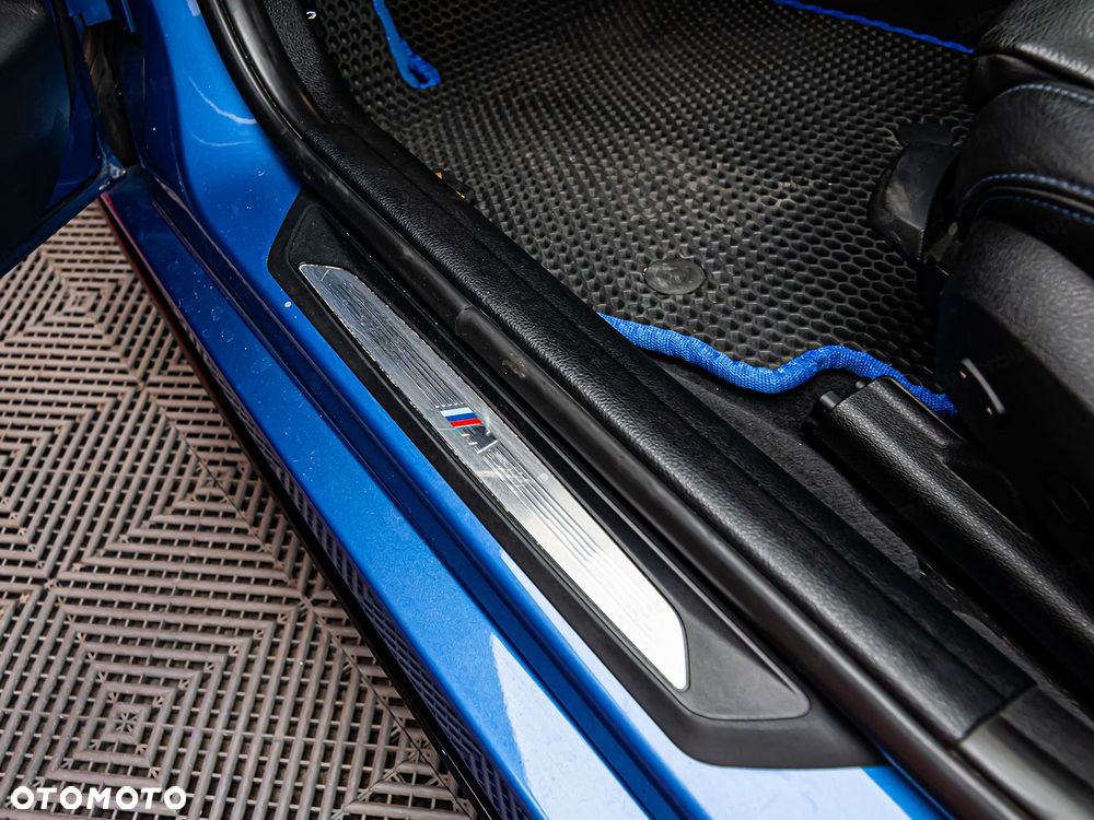 BMW Seria 3 320d M Sport - 8