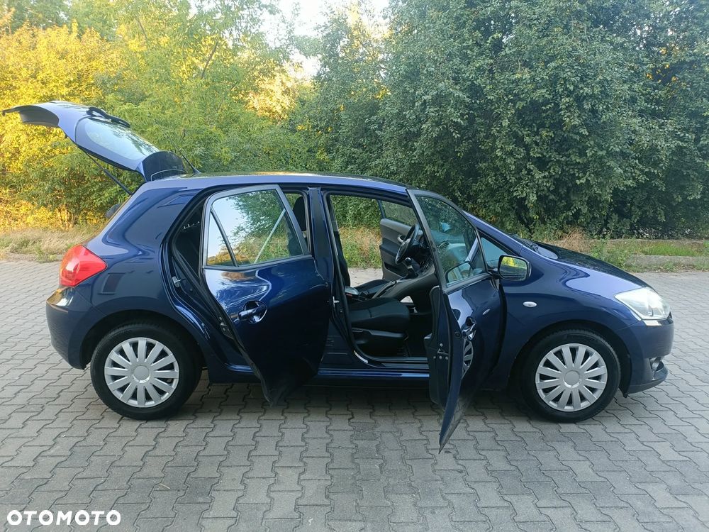 Toyota Auris 1.4 VVT-i - 23