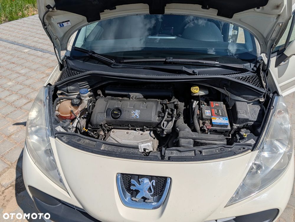 Peugeot 207 95 VTi Family - 28