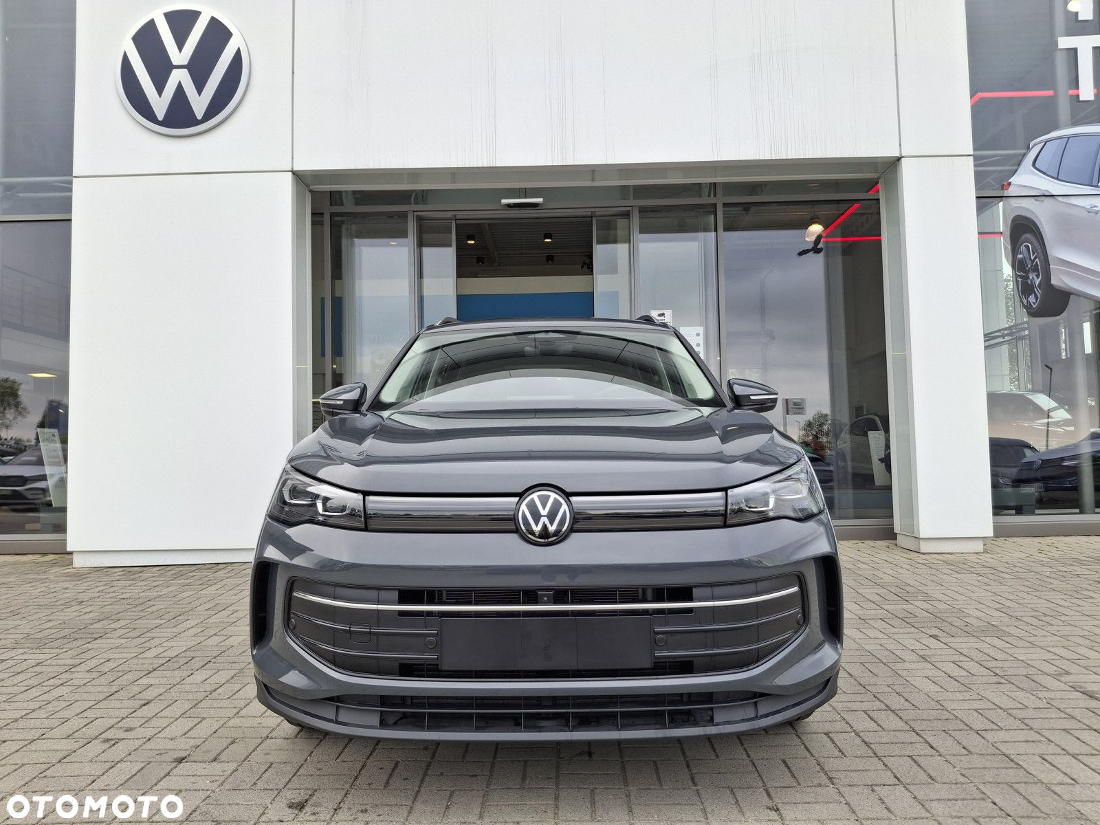 Volkswagen Tiguan - 2