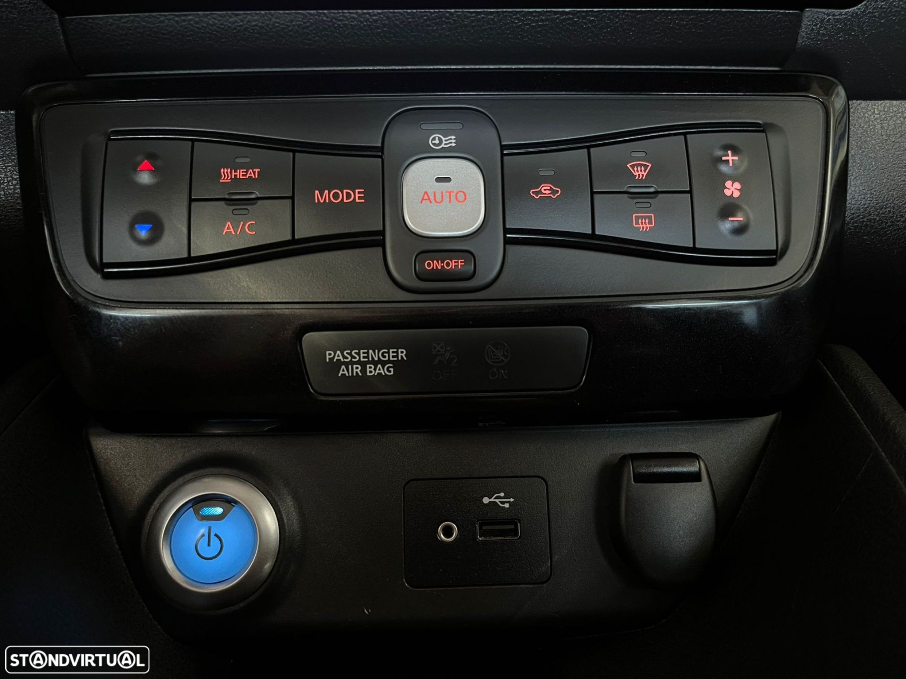 Nissan Leaf Acenta - 12