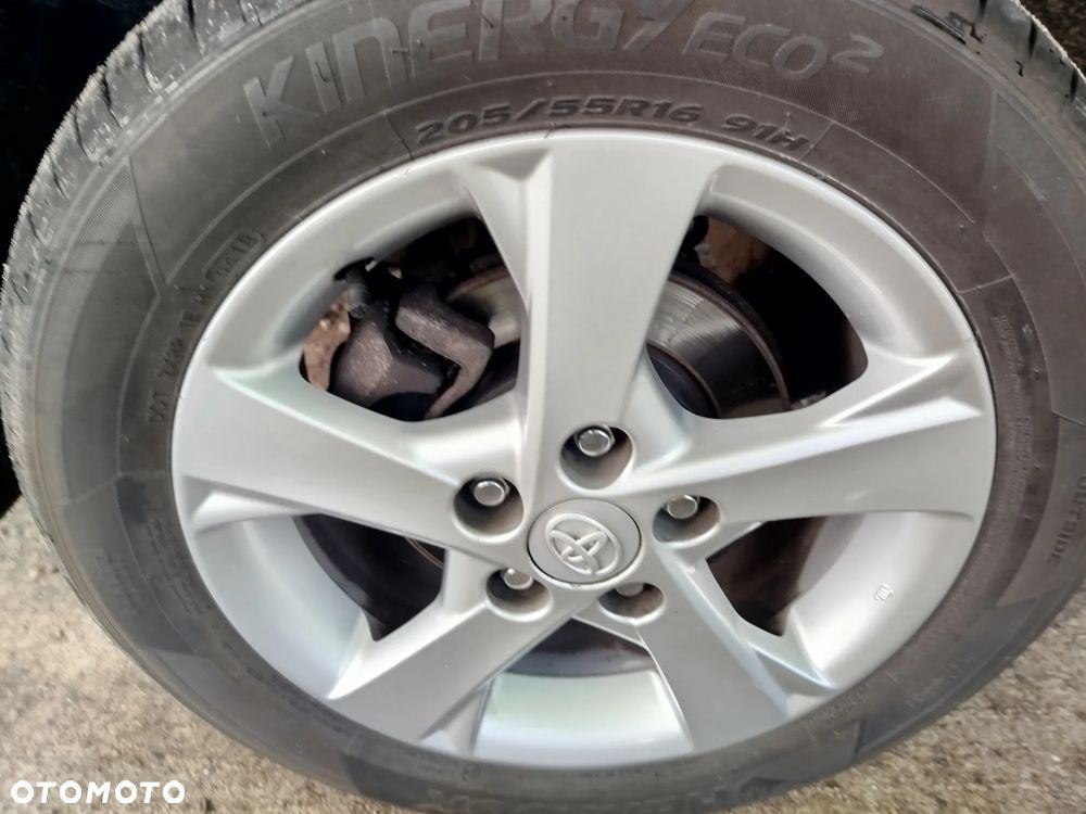 Toyota Auris 1.6 Edition - 12