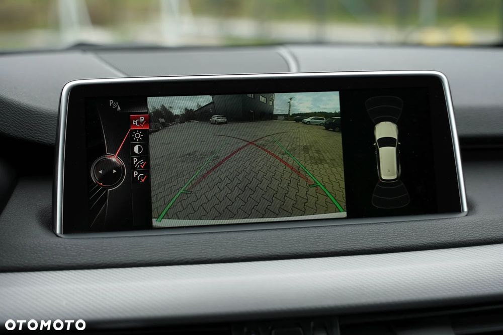 BMW X5 xDrive40d - 29