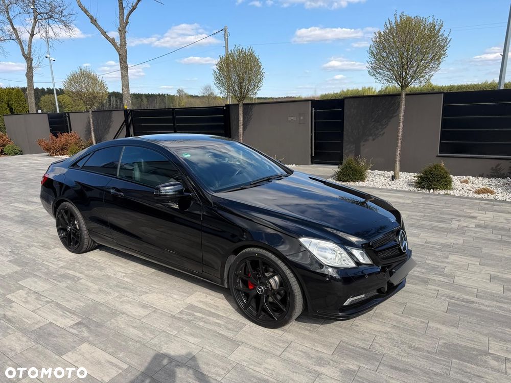 Mercedes-Benz Klasa E 200 CGI BlueEFFICIENCY Automatik Avantgarde - 4
