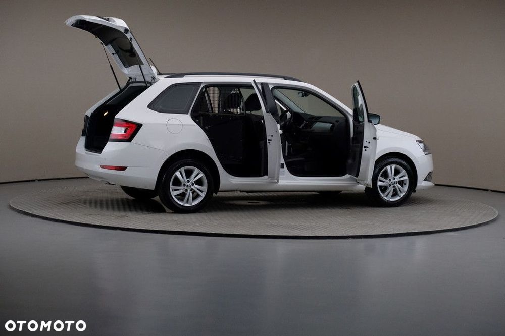 Skoda Fabia 1.0 TSI Ambition - 6