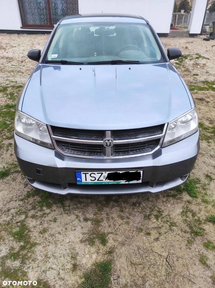Dodge Avenger - 4