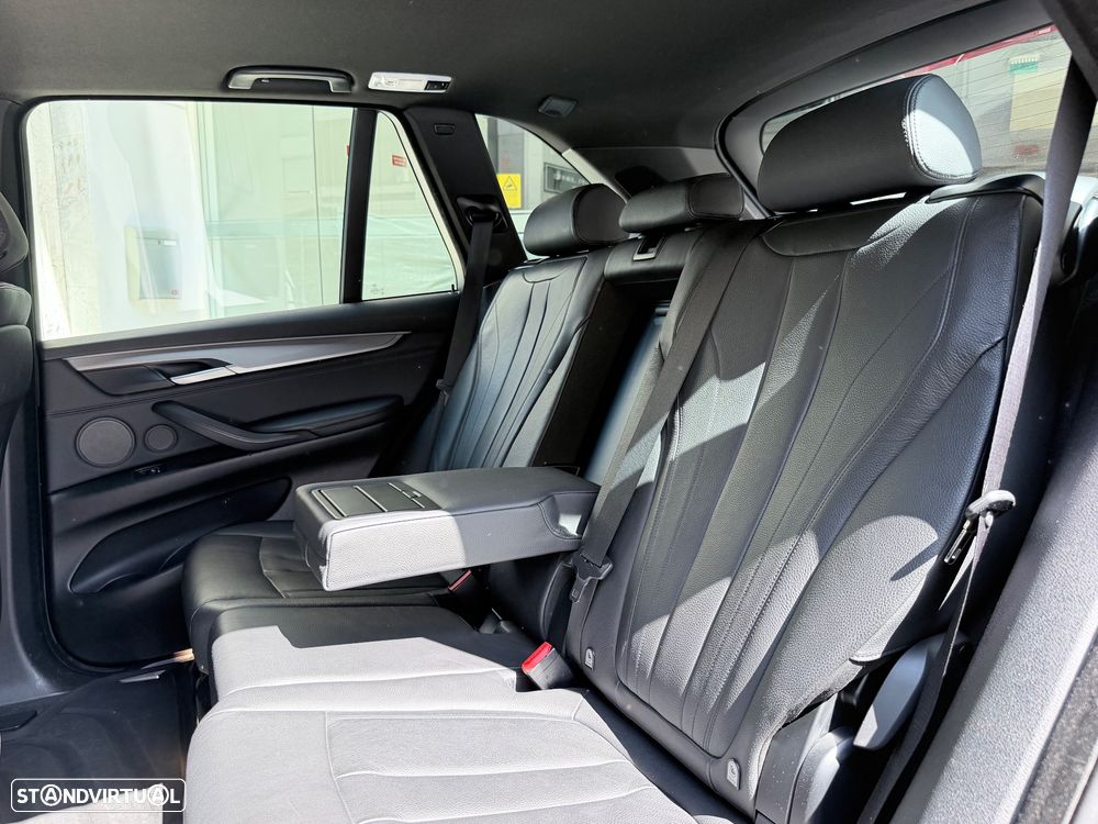 BMW X5 25 d xDrive Pack M - 4