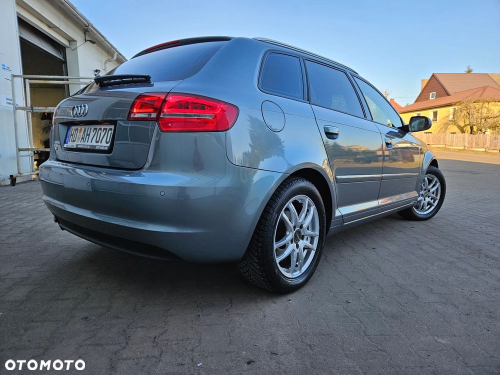 Audi A3 Sportback 1.2 TFSI S tronic S line Sportpaket - 7