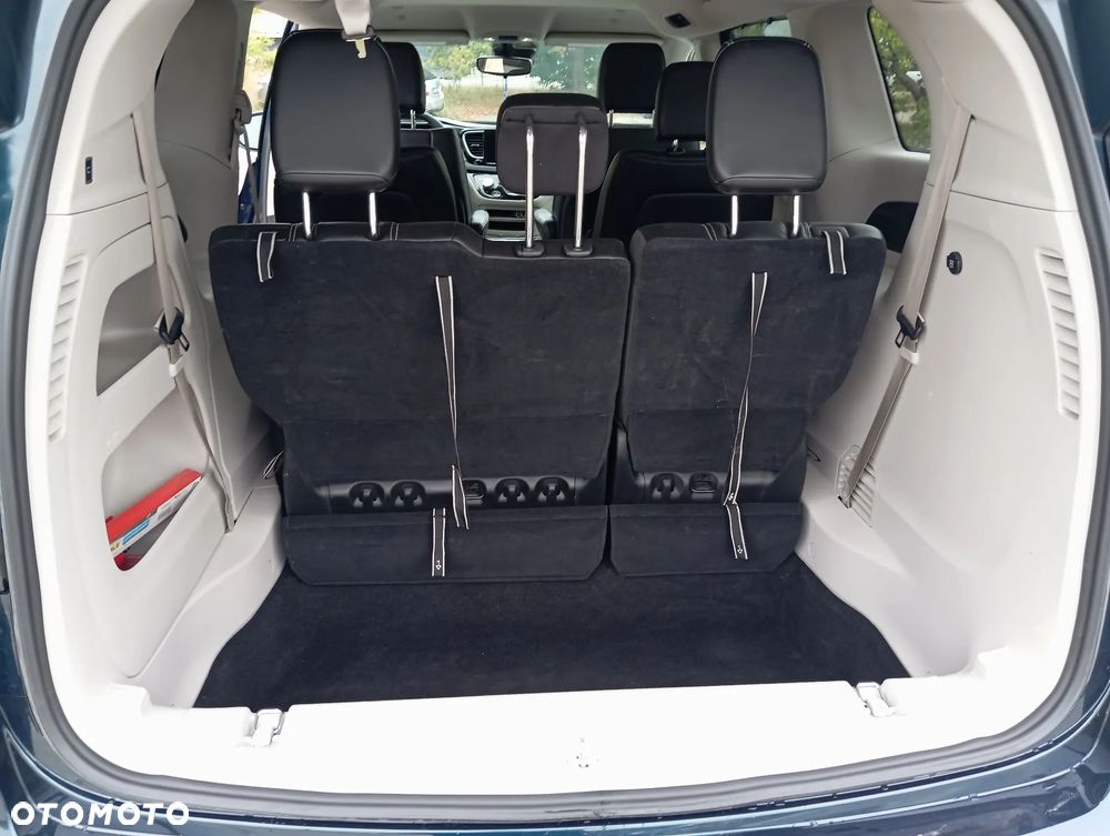 Chrysler Pacifica - 17