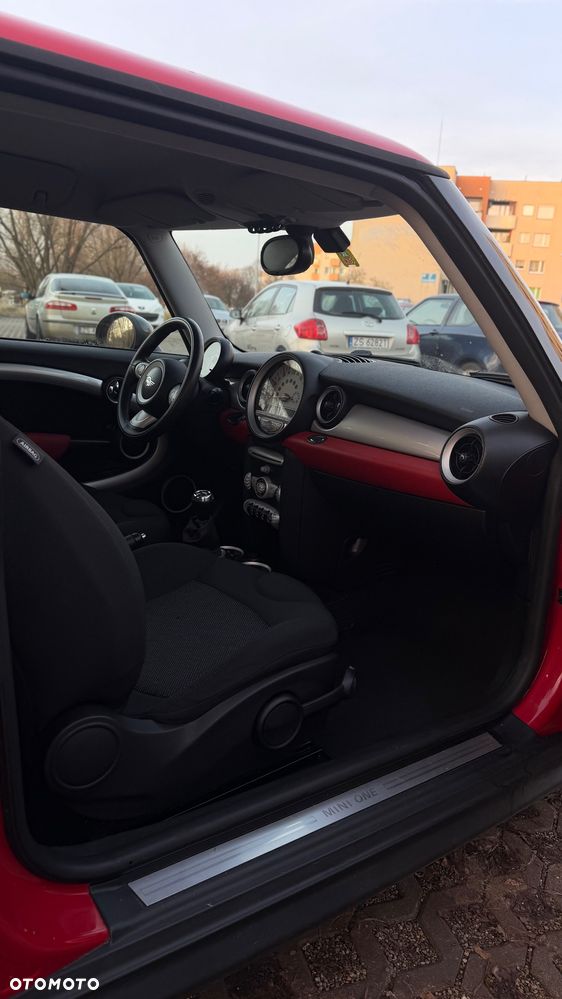 MINI ONE Standard - 26