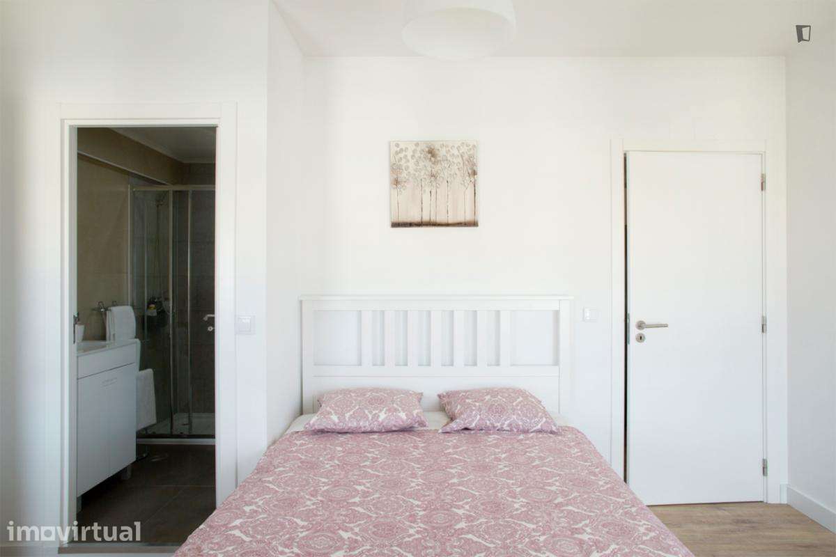 Quarto - localizado em Chelas Lisbon - Grande imagem: 3/10