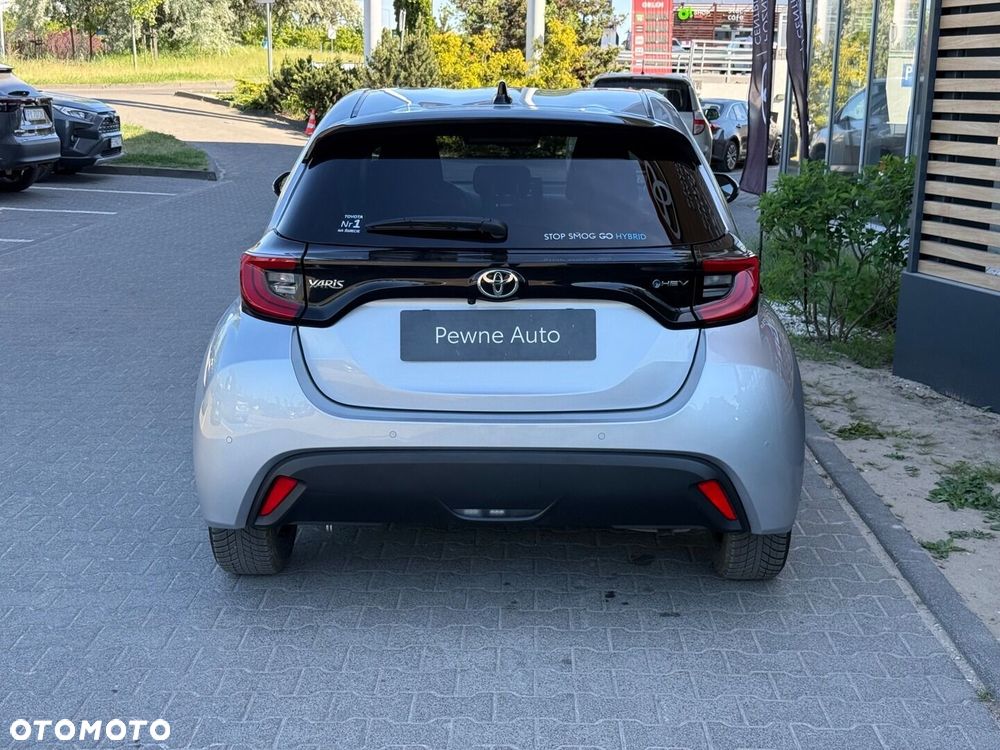 Toyota Yaris Hybrid 1.5 Style - 4