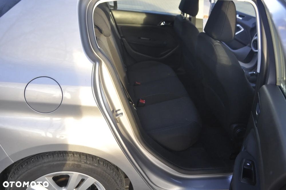 Peugeot 308 125 THP Allure - 13