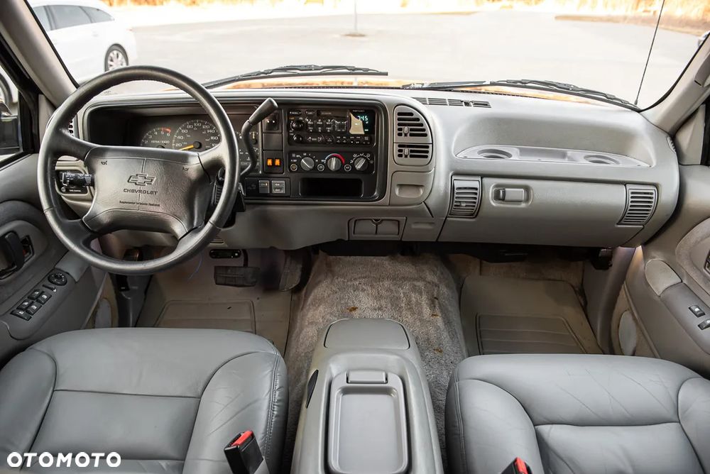 Chevrolet Tahoe LT Premium - 25