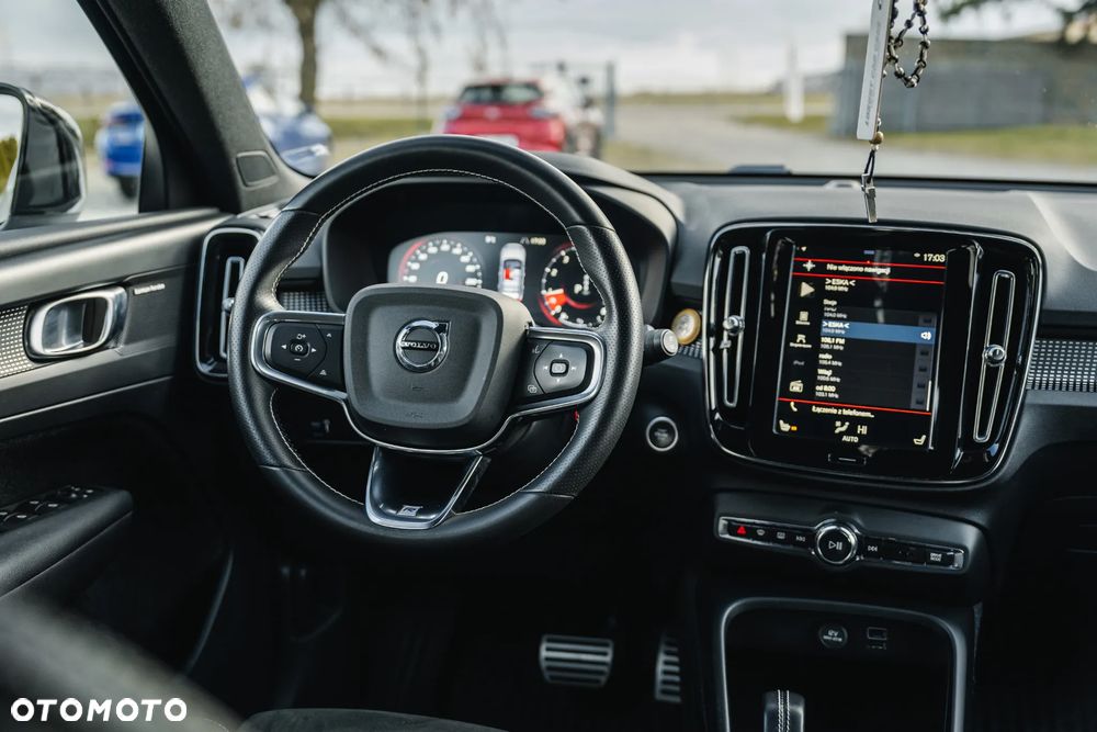 Volvo XC 40 T4 R-Design - 23