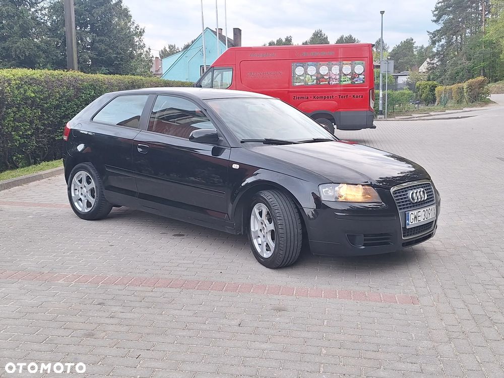 Audi A3 3-drzwiowe 1.6 Ambiente - 2