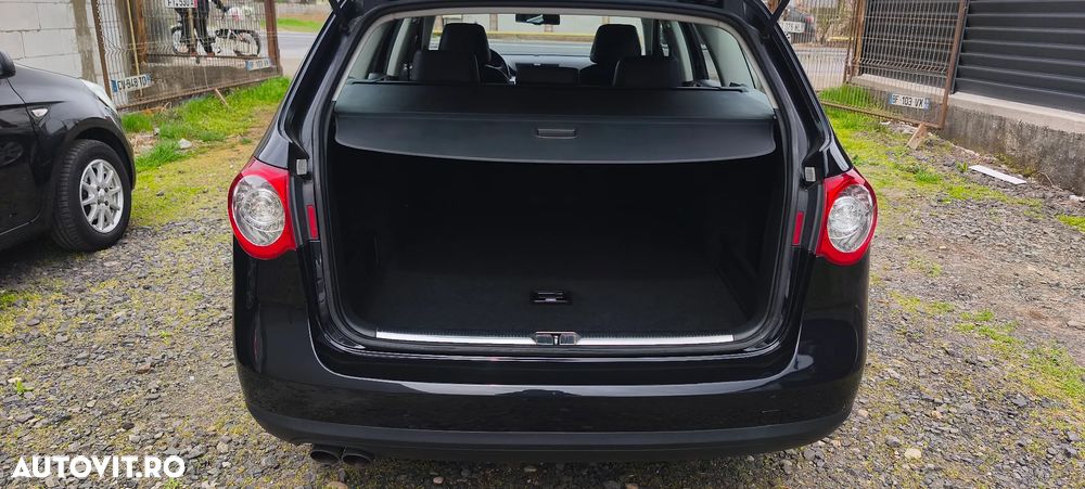 Volkswagen Passat 2.0 TDI DPF DSG Highline - 39