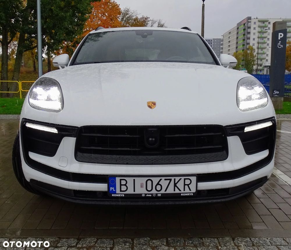 Porsche Macan - 31