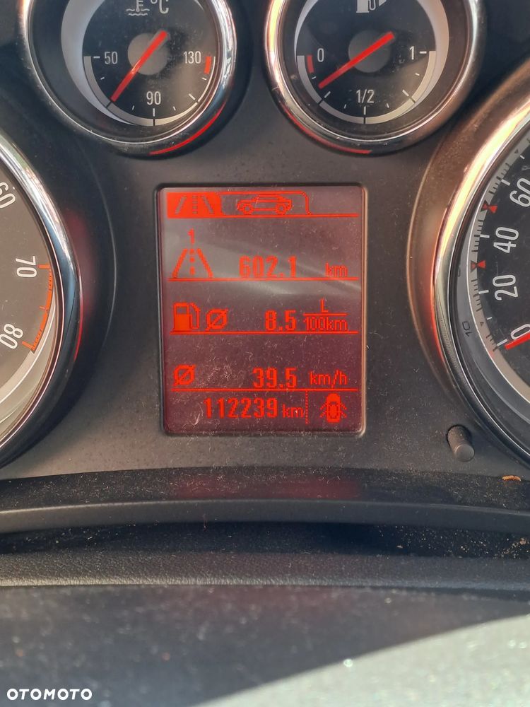 Opel Zafira - 12