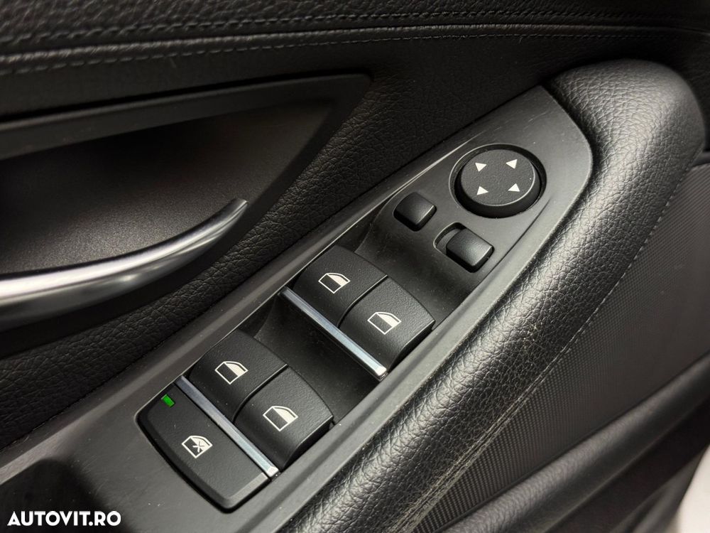 BMW Seria 5 525d xDrive Aut. Luxury Line - 19