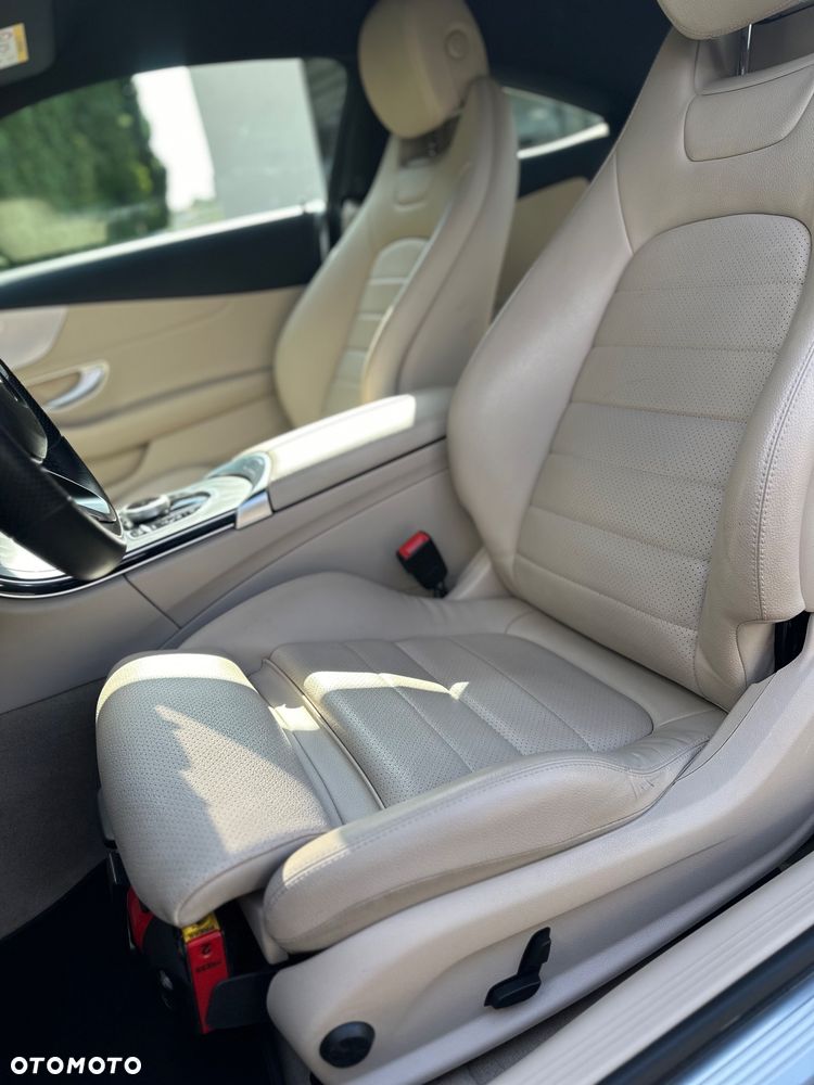 Mercedes-Benz Klasa C 300 4MATIC 9G-TRONIC - 13