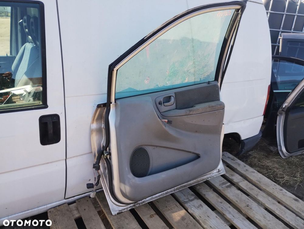 Chrysler Voyager Iv Drzwi Prawe Przód - 8