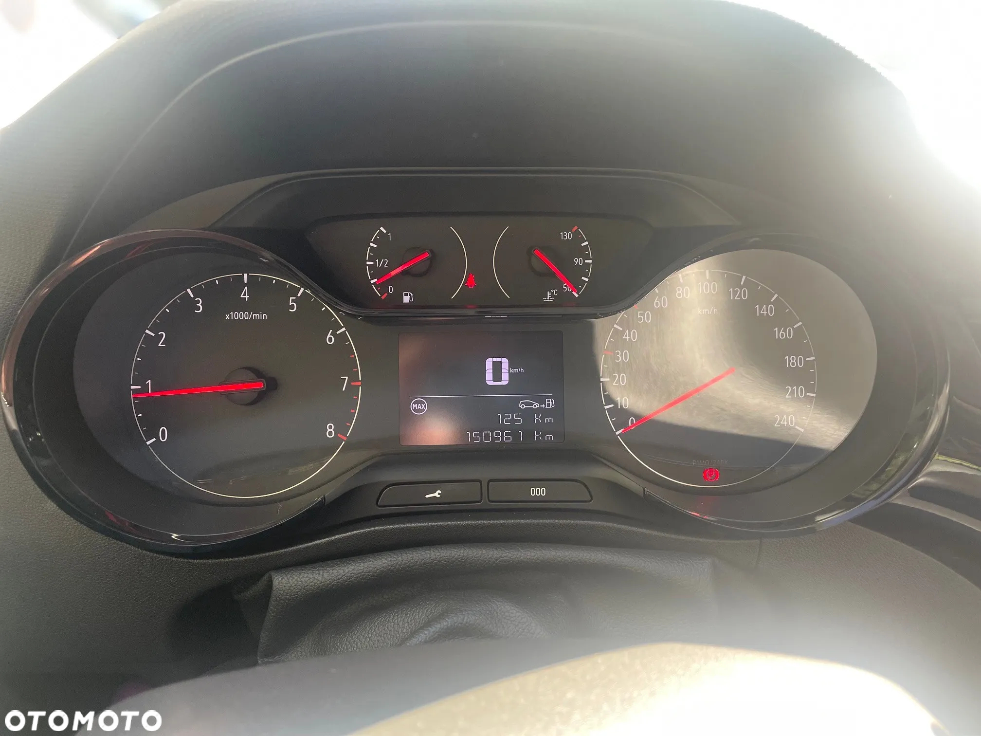 Opel Crossland X 1.2 T 120 Lat S&S - 8