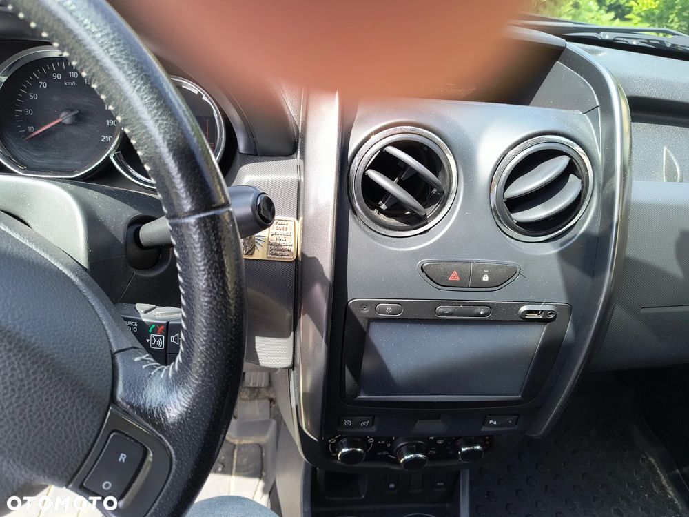 Dacia Duster 1.6 SCe Laureate S&S - 7
