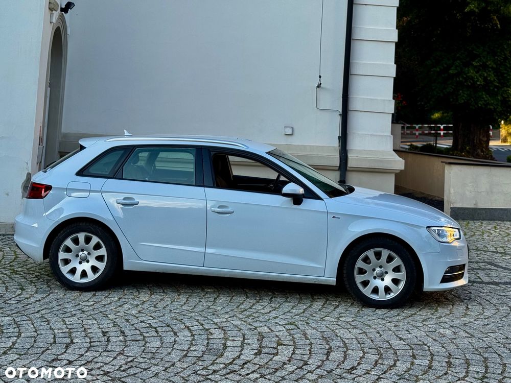 Audi A3 Limousine 2.0 TDI quattro Attraction - 2