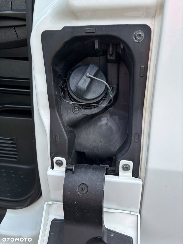Renault Trafic - 28