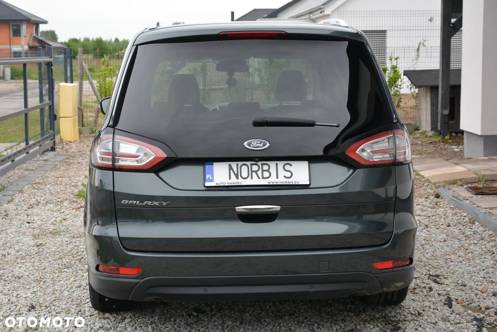 Ford Galaxy - 12