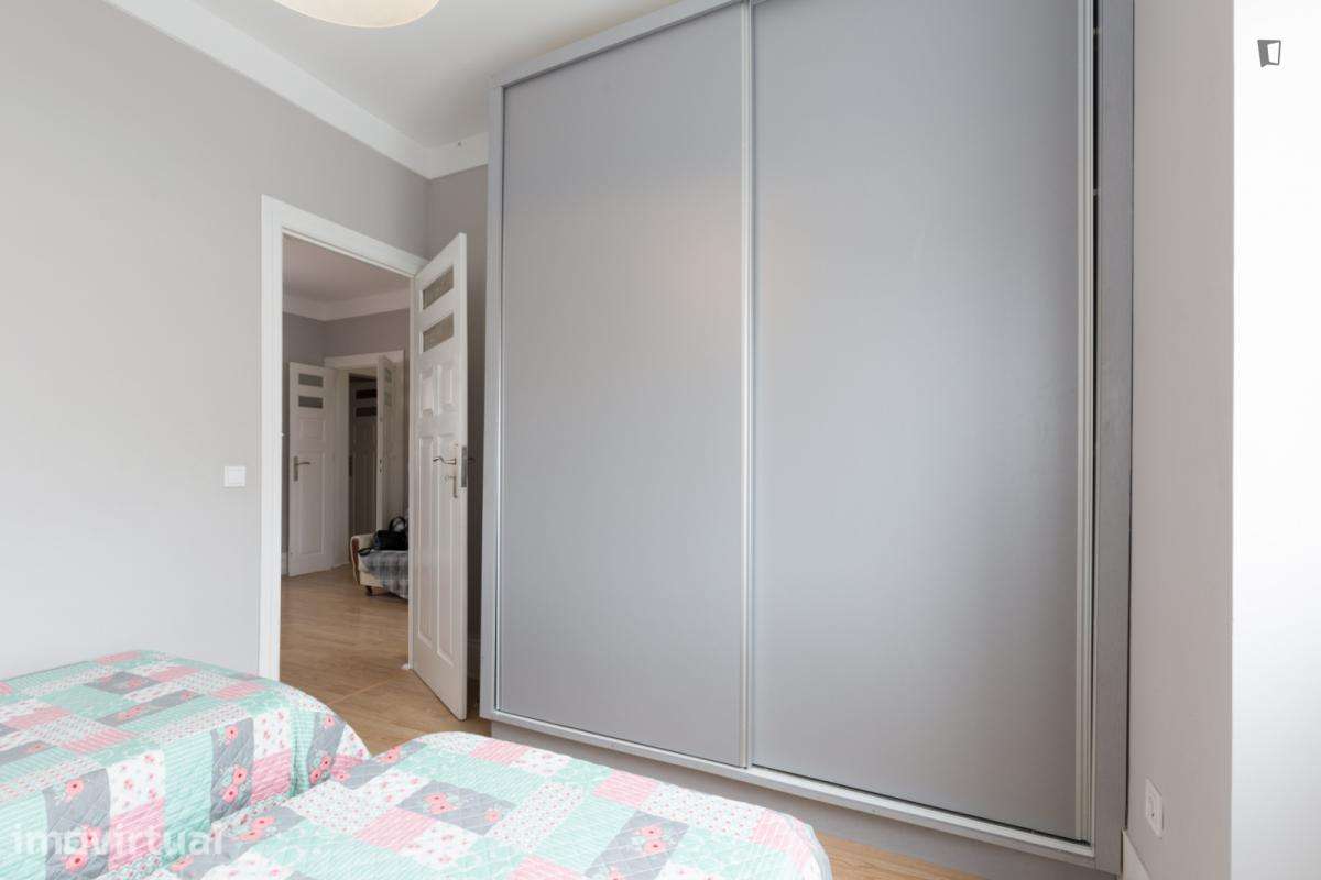 Quarto - localizado em Campanhã Porto - Grande imagem: 4/25