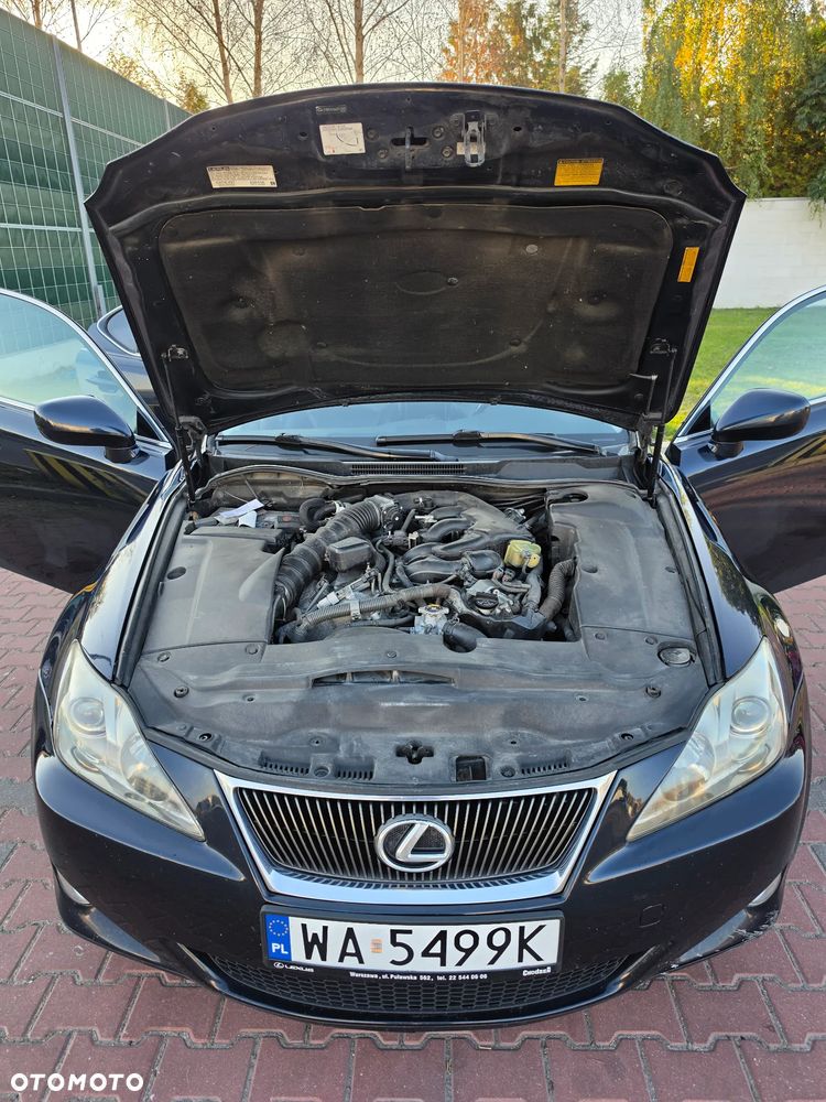 Lexus IS - 9