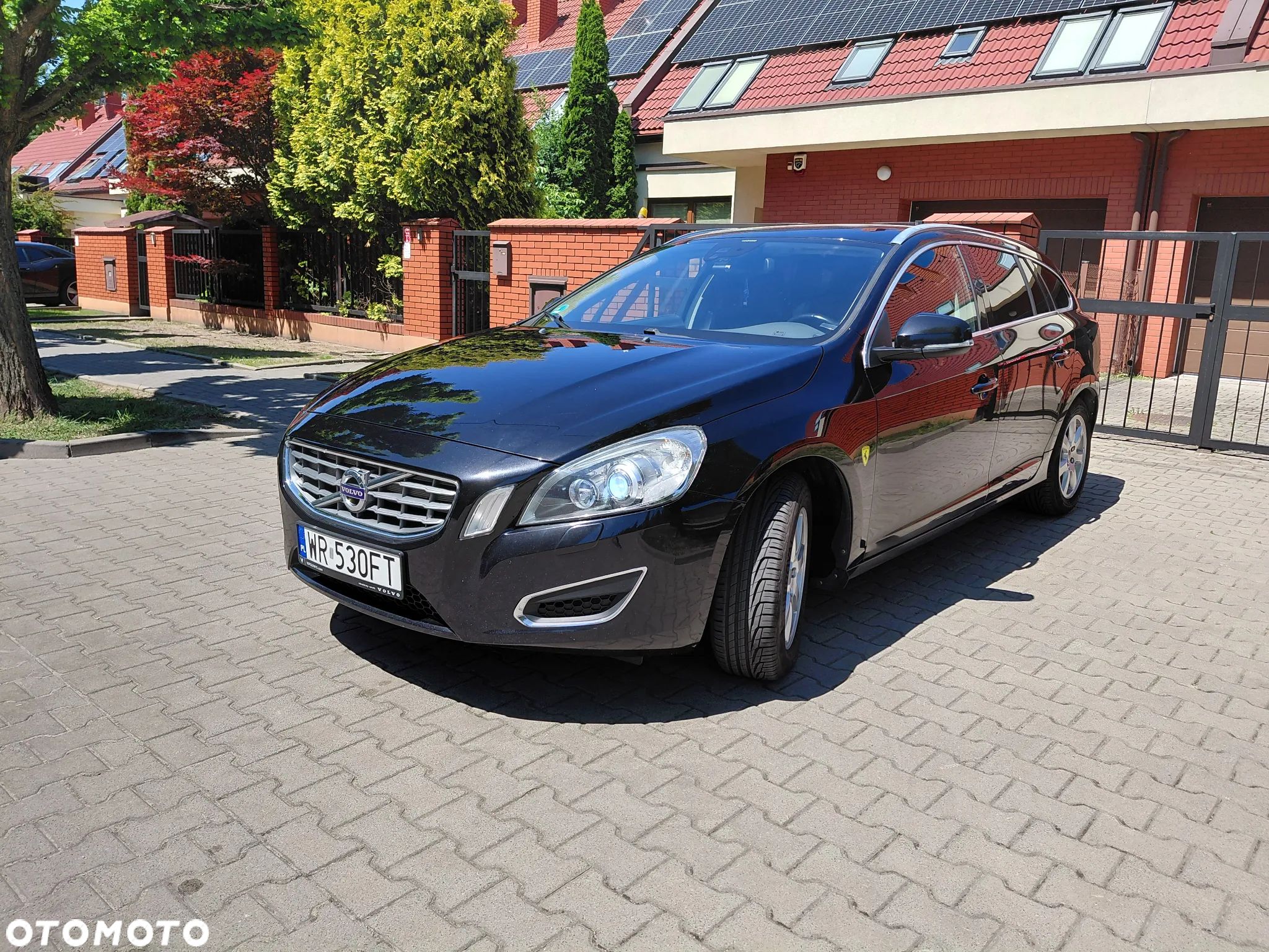 Volvo V60 DRIVe Summum - 1